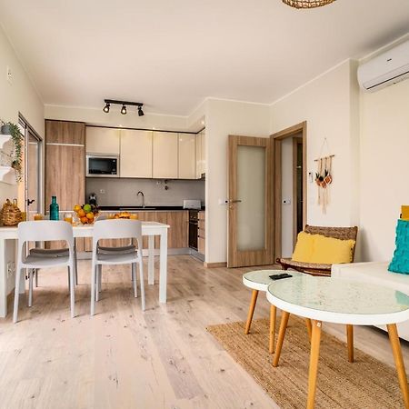 Sunny Brand New 2-Bedroom Apt - 500M From Praia Da Rocha With Ac And Pool! Portimão Extérieur photo