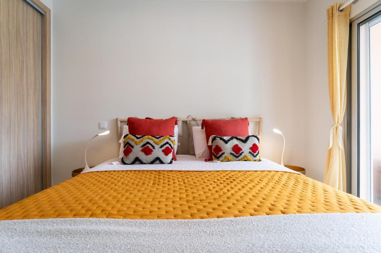 Sunny Brand New 2-Bedroom Apt - 500M From Praia Da Rocha With Ac And Pool! Portimão Extérieur photo