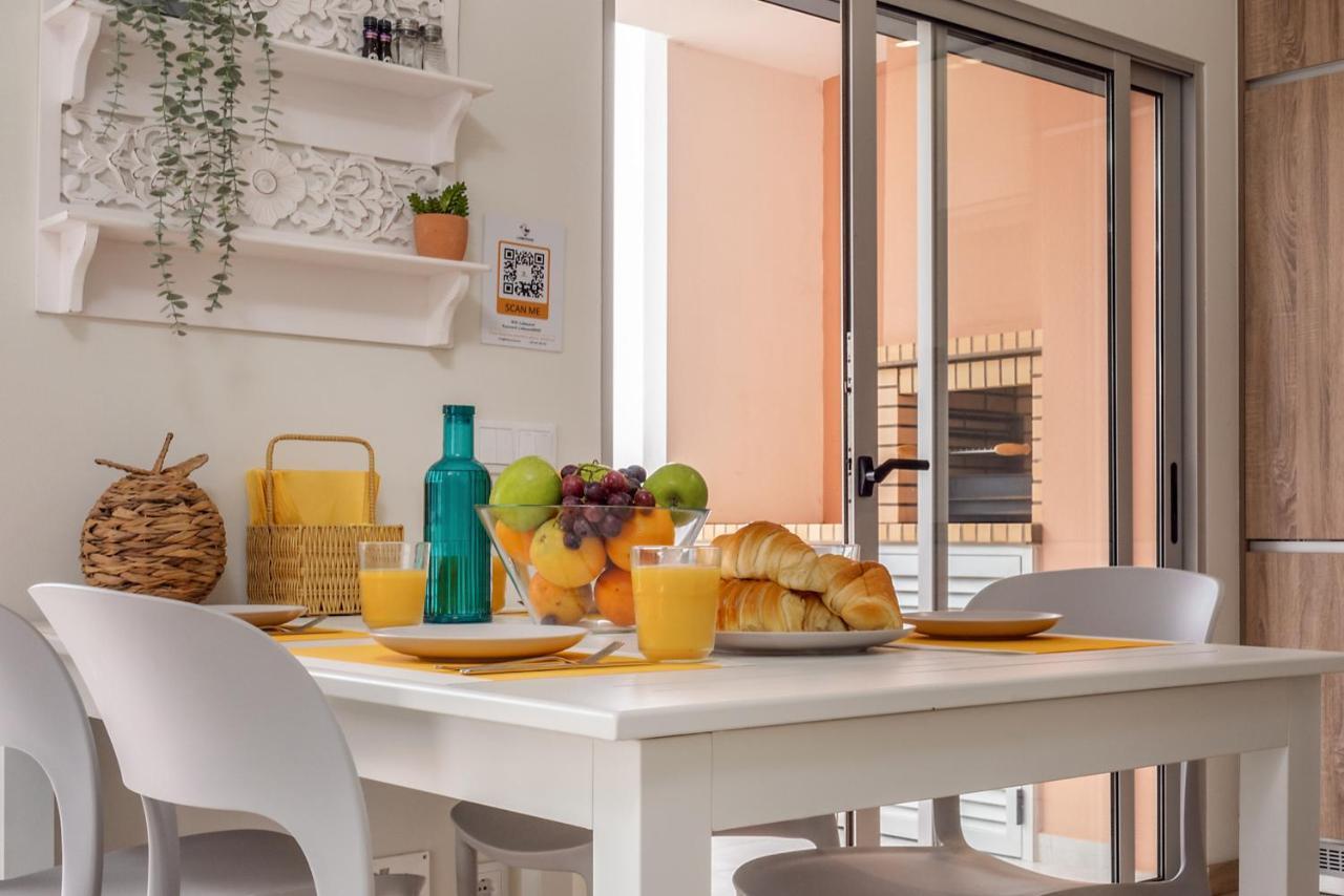 Sunny Brand New 2-Bedroom Apt - 500M From Praia Da Rocha With Ac And Pool! Portimão Extérieur photo