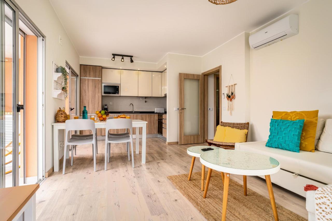 Sunny Brand New 2-Bedroom Apt - 500M From Praia Da Rocha With Ac And Pool! Portimão Extérieur photo