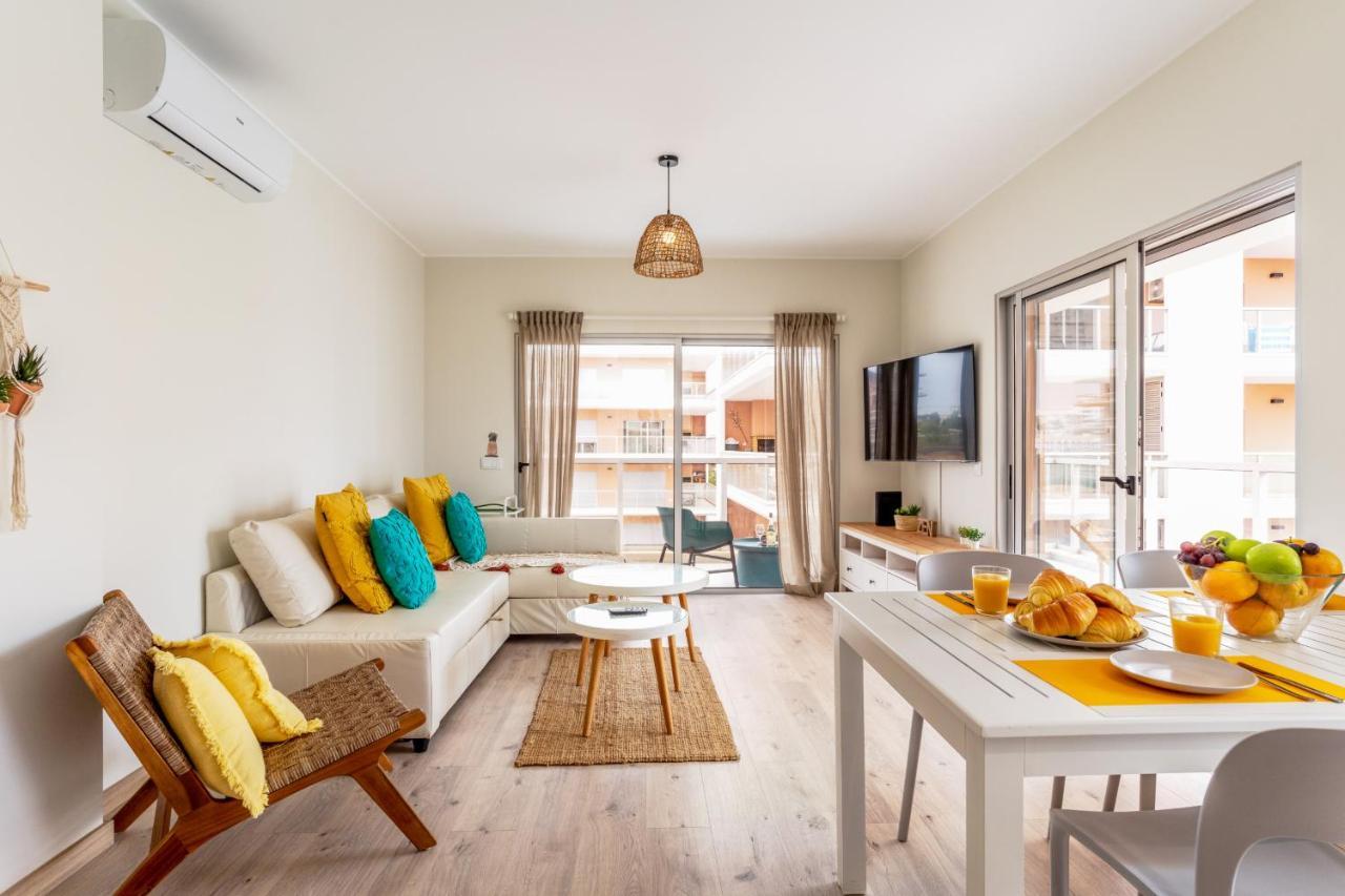 Sunny Brand New 2-Bedroom Apt - 500M From Praia Da Rocha With Ac And Pool! Portimão Extérieur photo