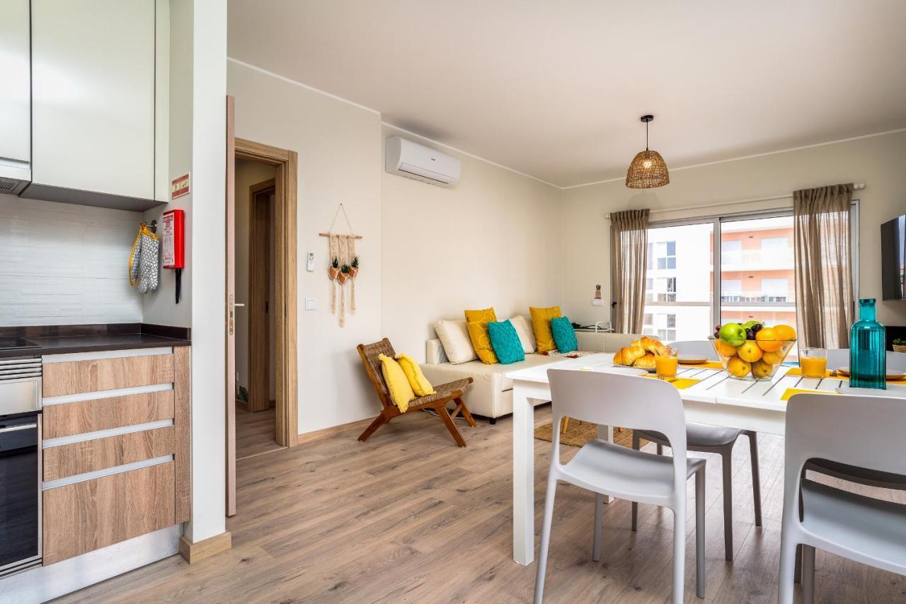 Sunny Brand New 2-Bedroom Apt - 500M From Praia Da Rocha With Ac And Pool! Portimão Extérieur photo