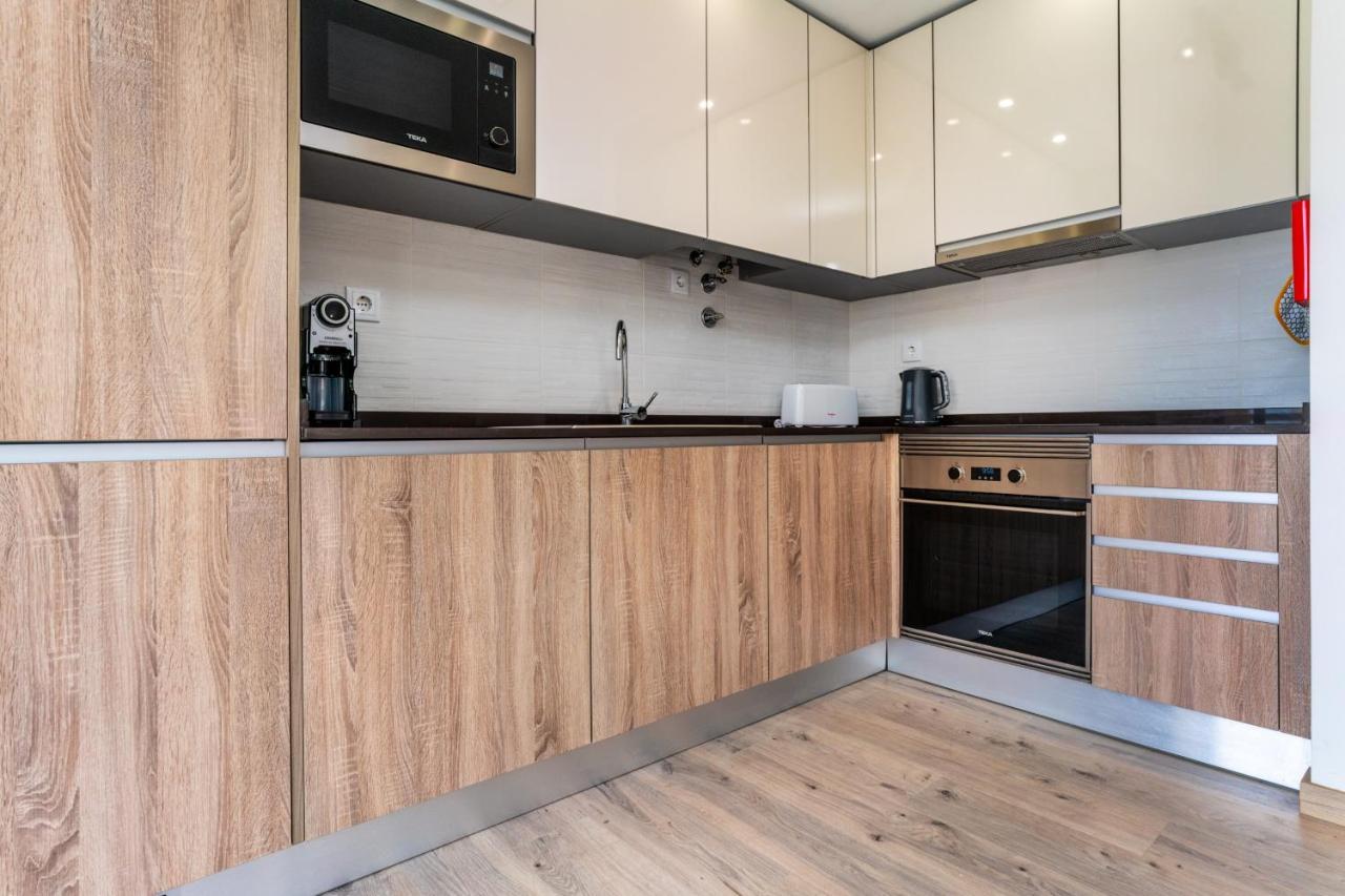 Sunny Brand New 2-Bedroom Apt - 500M From Praia Da Rocha With Ac And Pool! Portimão Extérieur photo