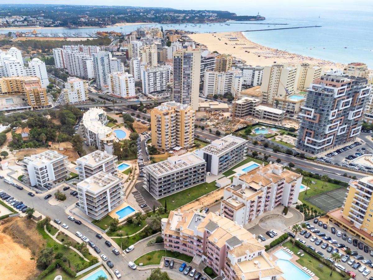 Sunny Brand New 2-Bedroom Apt - 500M From Praia Da Rocha With Ac And Pool! Portimão Extérieur photo