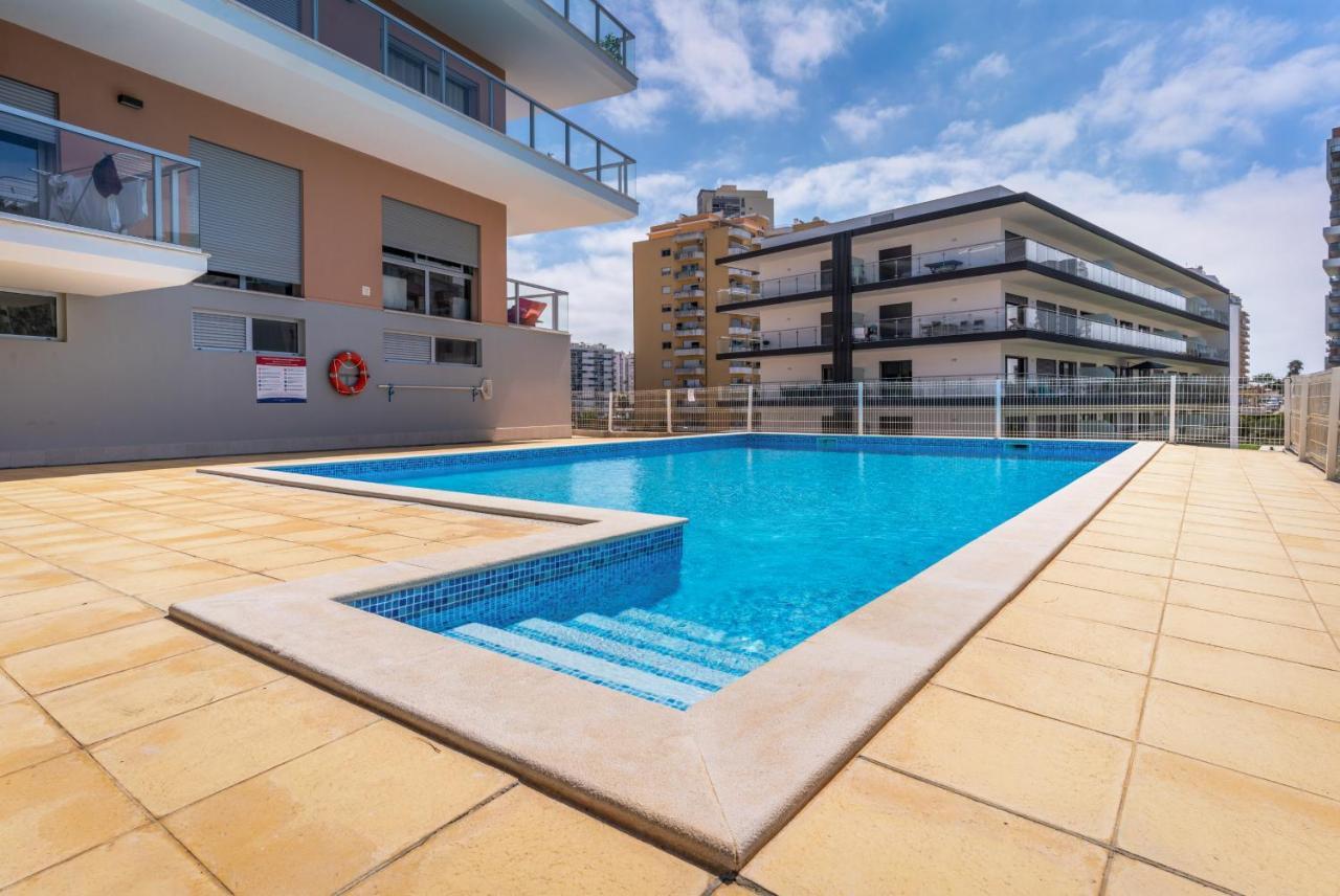 Sunny Brand New 2-Bedroom Apt - 500M From Praia Da Rocha With Ac And Pool! Portimão Extérieur photo